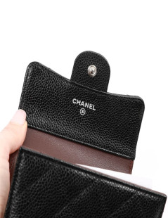 Petit portefeuille CHANEL cuir grainé noir