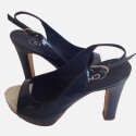 CHANEL T37 blue patent leather pumps