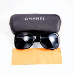 Lunettes de soleil CHANEL