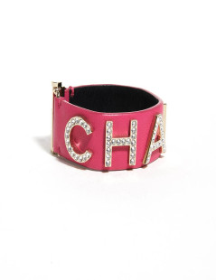 Bracelet CHANEL cuir rose et strass