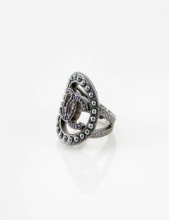 Bague CHANEL ovale perlée gris