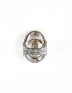 Bague CHANEL ovale perlée gris