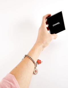 Bracelet breloques CHANEL