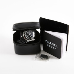 Montre CHANEL J12 céramique noire