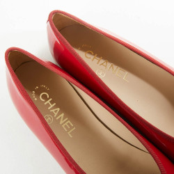 Ballerines T 39.5 CHANEL cuir verni rouge