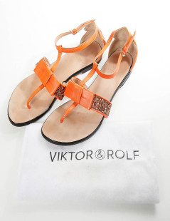 Sabdles plates t 38 VIKTOR & ROLF