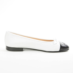 Ballerines CHANEL T40 bicolore blanc et noir