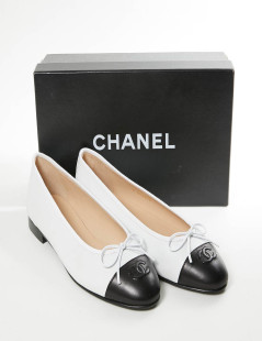 Ballerines CHANEL T40 cuir bicolore blanc et noir