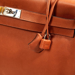 Kelly 40 HERMES cuir grainé fauve