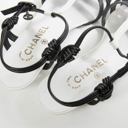 Sandales CHANEL T 36.5 noir et blanc