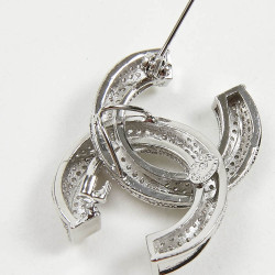 Broche CHANEL argent cristal