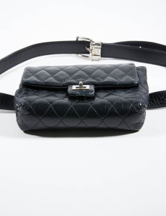 Ceinture Pochette CHANEL cuir matelassé noir