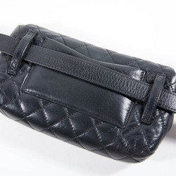 Ceinture Pochette CHANEL cuir matelassé noir