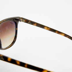 Lunettes de soleil RAY BAN marron 