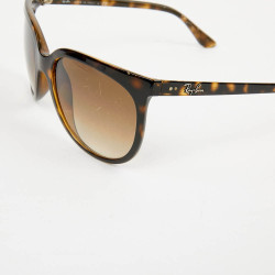 Lunettes de soleil RAY BAN marron 