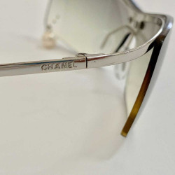 Lunettes de soleil CHANEL