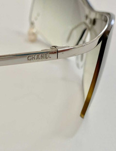 Solaires CHANEL perle