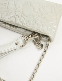 Pochette CHANEL cuir camélias argent