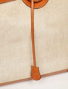 HERMES Vintage travel case in leather and canvas