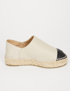 Espadrilles T36 cuir beige CHANEL