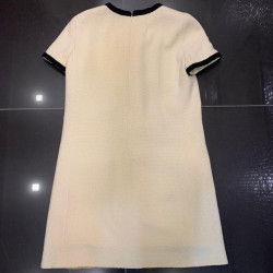 Robe T 40 CHANEL en laine beige et ganses noirs