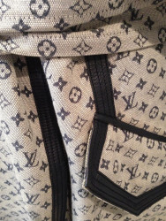 Manteau LOUIS VUITTON avec sigle imprimé T42