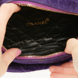 CHANEL Vintage purple velvet fanny pack