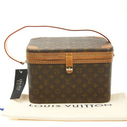 LOUIS VUITTON Vintage Beauty Case in Monogram Canvas 