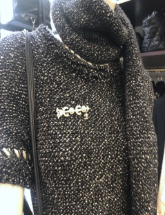 Broche CHANEL flèche COCO