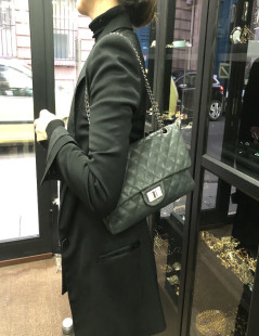 Sac à main 2.55 CHANEL  Mademoiselle cuir caviar