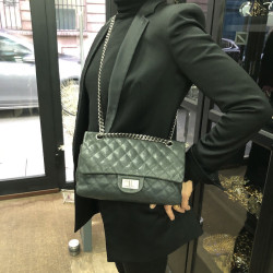 Sac à main 2.55 CHANEL  Mademoiselle cuir caviar