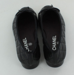 Ballerines CHANEL T 35.5 noires matelassées