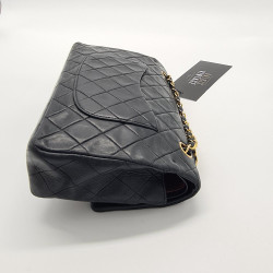 Timeless CHANEL noir crossbody