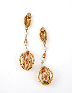 GOOSSENS coral and pearl pendant clip-on earrings