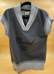 Top CHANEL gris 