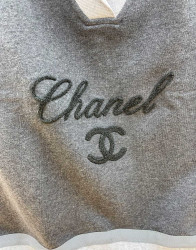 Top CHANEL gris 