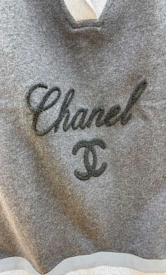 sweat CHANEL gris 