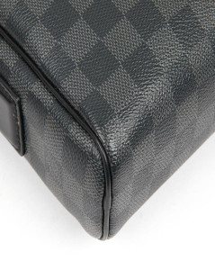 Sac messenger LOUIS VUITTON toile enduite Damier Graphite