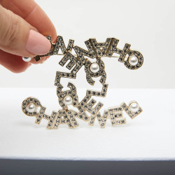 CHANEL Large CC Brooch in Gilt Metal, Pearls and Rhinestones