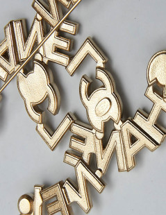 CHANEL Large CC Brooch in Gilt Metal, Pearls and Rhinestones