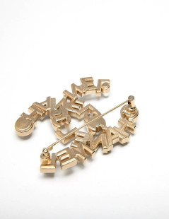 CHANEL Large CC Brooch in Gilt Metal, Pearls and Rhinestones