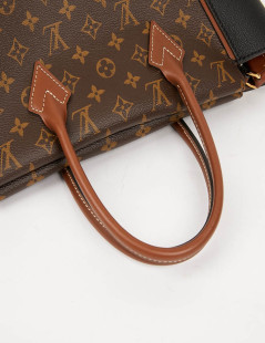 Sac LOUIS VUITTON Tote W PM Monogram et cuir noir