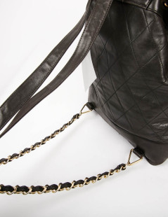 Sac à dos CHANEL vintage en cuir noir