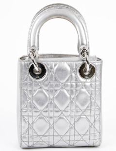 Mini Lady DIOR en cuir argent 