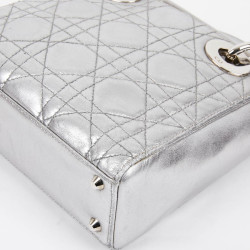 Mini Lady DIOR en cuir argent 