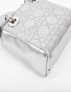 Mini Lady DIOR en cuir argent 