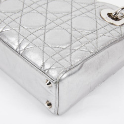 Mini Lady DIOR en cuir argent 