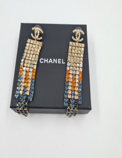 CHANEL Paris New York 2019 large rhinestones pierced earrings