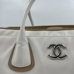 a nettoyer Sac CHANEL beige