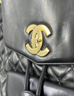 Sac à dos CHANEL vintage noir